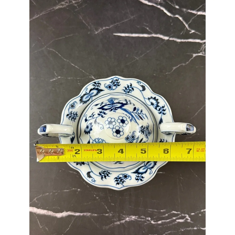 Blue Danube vtg blue